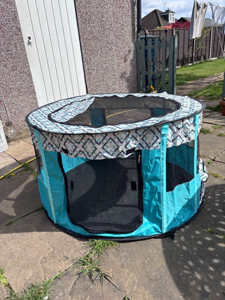 Fold up playpen puppies cats rabbits 