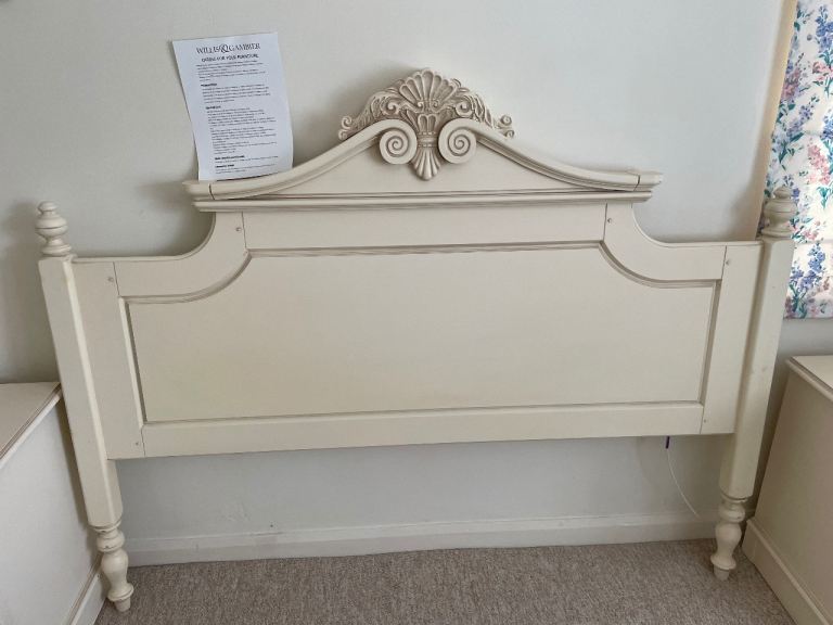 Willis & Gambier Bedroom Furniture Set – Cream, Good Condition