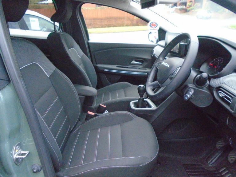 2023 Dacia Jogger 1.0 TCe Extreme SE 5dr MPV PETROL Manual
