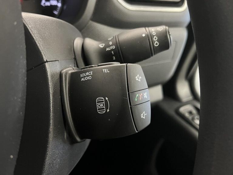 2023 Renault Master LM35dCi 135 Business+ Medium Roof Van PANEL VAN DIESEL Manual