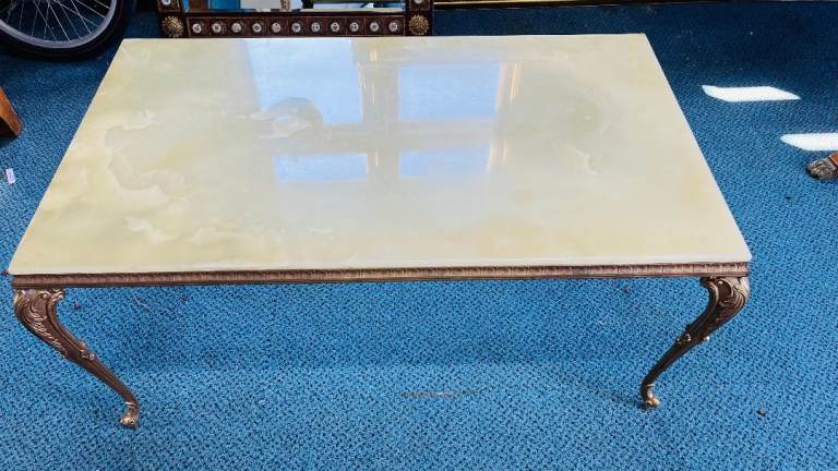 Stunning Onyx Top  Coffee Table – Ornate Brass Gold Legs