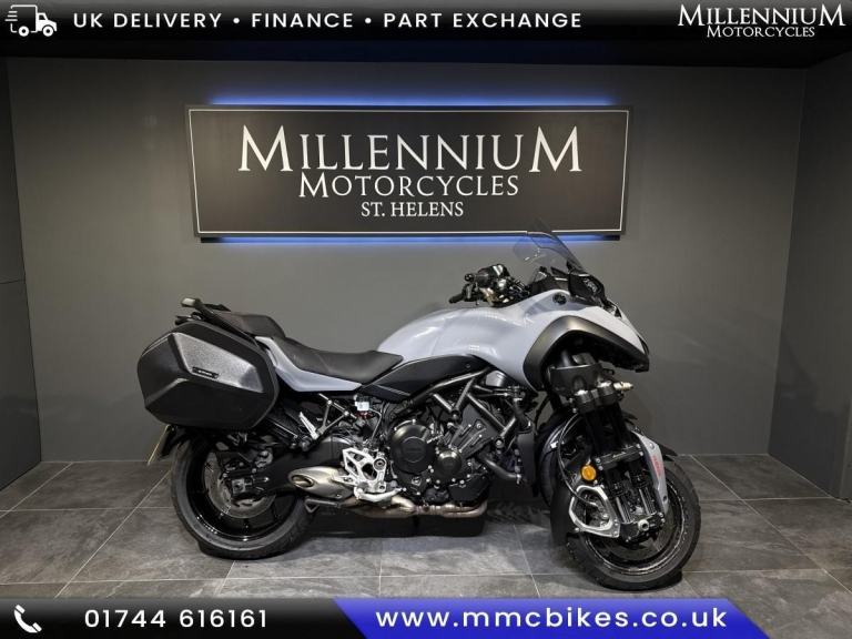 YAMAHA NIKEN 900 MT09 ENGINE 3 WHEEL SPORTS TOURER WITH PANNIERS