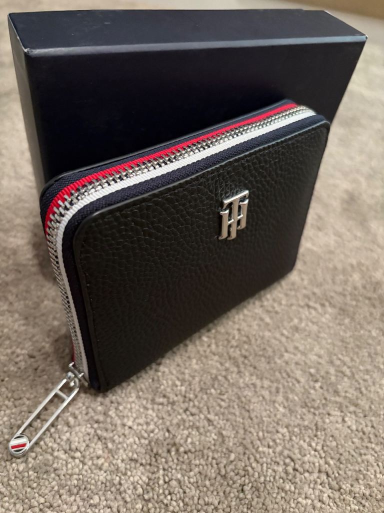 image for Brand new Tommy Hilfiger purse