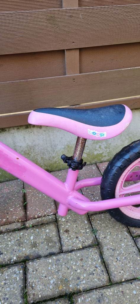 BOPPI BALANCE BIKE. GOOD CONDITION.