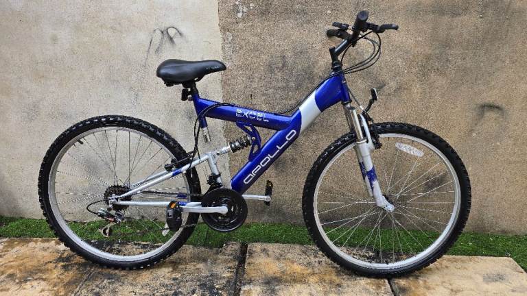 APPOLO EXCEL 26" WHEEL ADULT BIKE / SUITABLE FOR A TEENAGER / DUAL SUSPENSION 