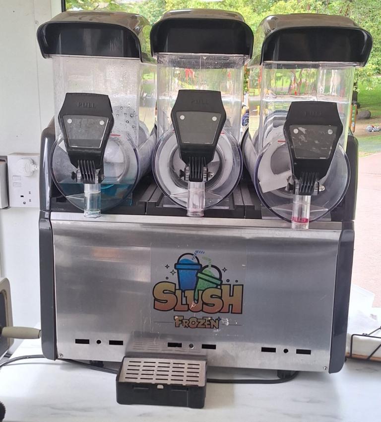 3-Bowl Commercial Slush Machine – FOR PARTS OR REPAIR