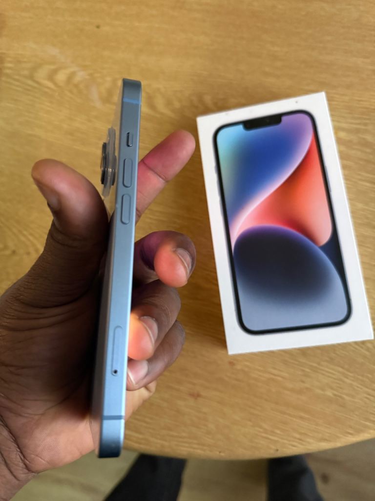 iPhone 14 128GB Unlocked 