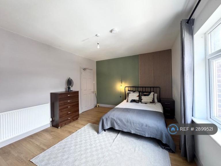 5 bedroom house in Lodge Road, Southampton, SO14 (5 bed) (#2899521)
