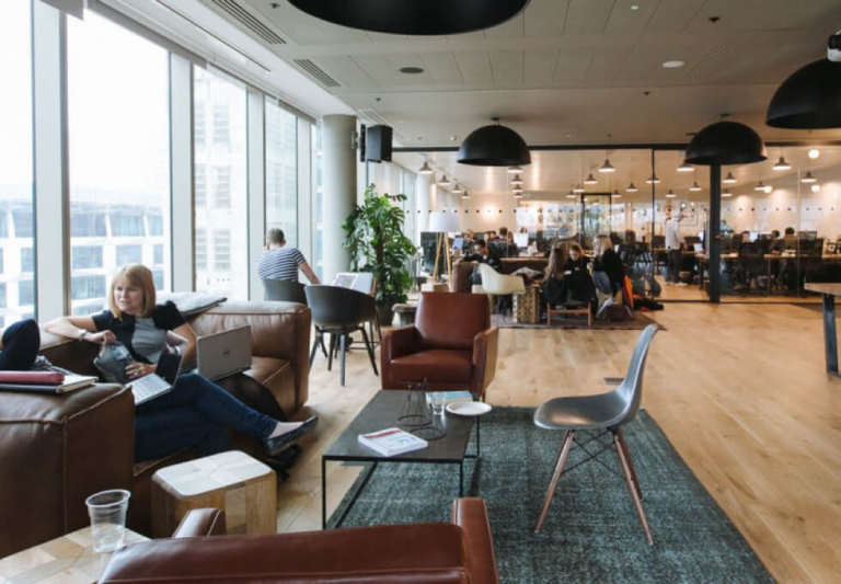 *Moorgate* Private Serviced Offices: Units from 2 to 70 desks for rent EC2