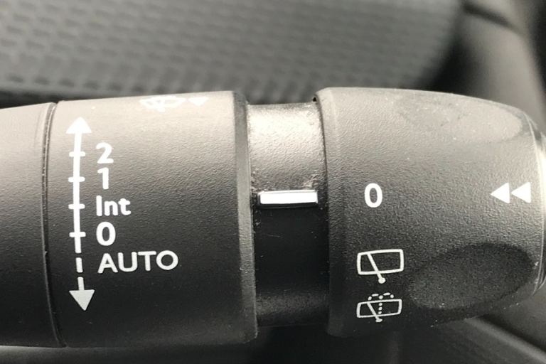  Peugeot 208 1.2 Puretech Mhev Gt Hatchback 5dr Petrol Hybrid E Dsc Euro 6 s/s