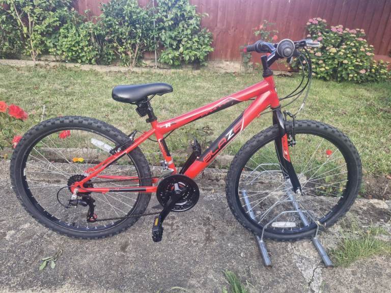 BOYS TEENAGER YOUTH BLAZE PIRANRA 24 INCH WHEELS 13 INCH FRAME 18 SPEED BIKE BICYCLE