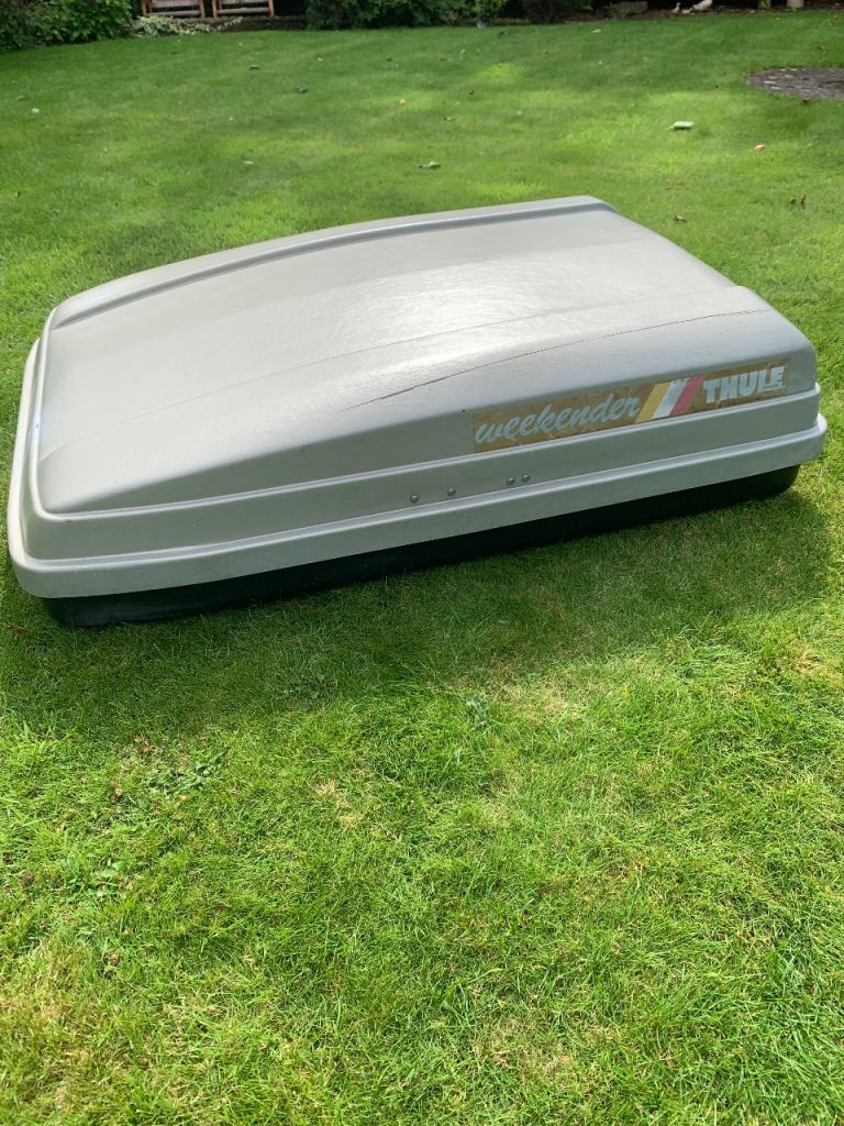 Thule weekender roof box