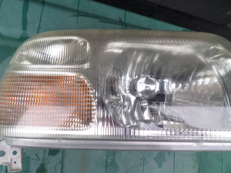 Suzuki Grand Vitara Sport 2003, Front Drivers Side Headlight Assembly