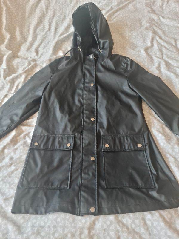 New look waterproof raincoat with hood uk 8 in excellent condition 