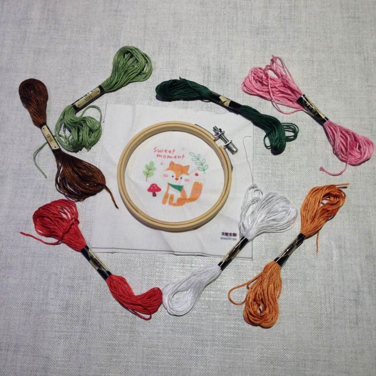 New Embroidery Kit with Hoop and Threads – Fox Design