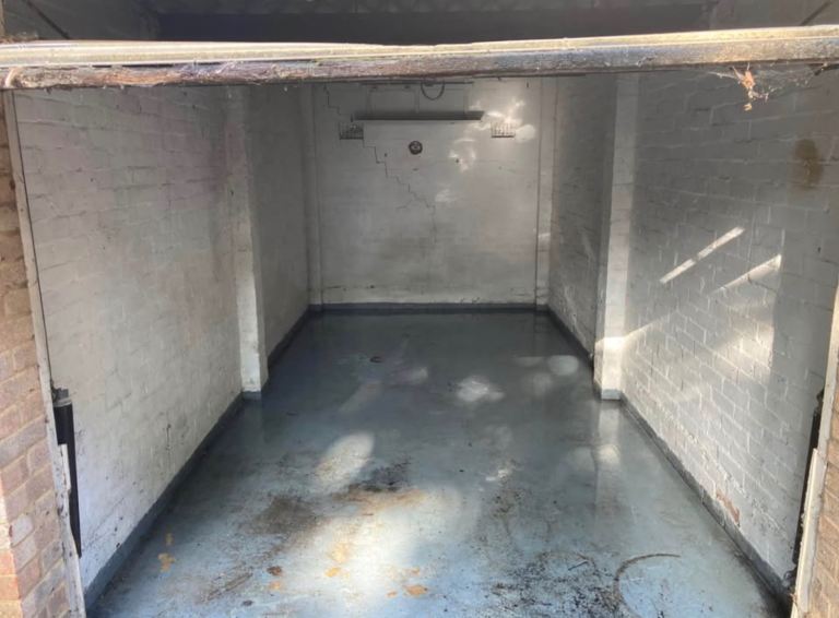 Very secure garage to rent in N4 off green lanes , 