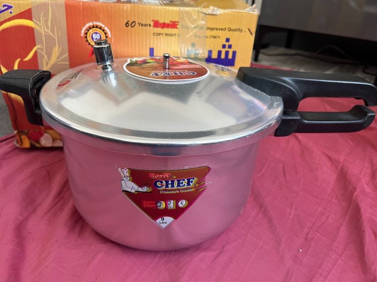 Chef 9 Ltr Pressure cooker 