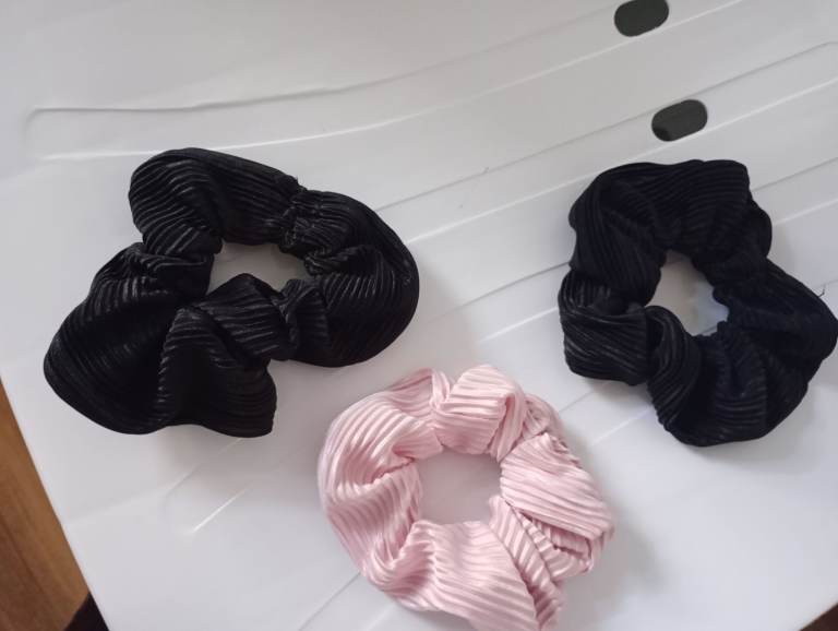 3 hair scrunchies for women 2 black and 1 pink colour 