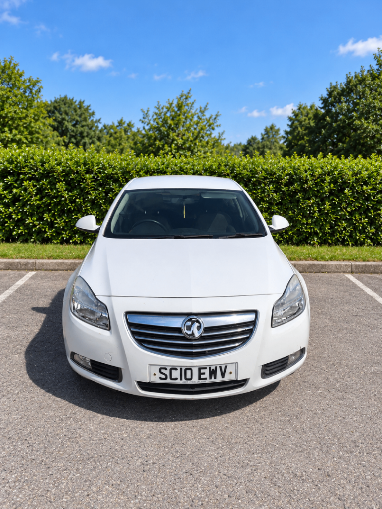 Vauxhall, INSIGNIA, Hatchback, 2010, Manual, 1956 (cc), 5 doors
