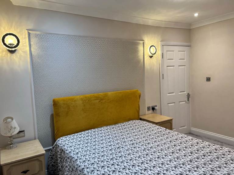 Double Room to Rent in UB4 0HH – £850 PCM | Garden & Parking