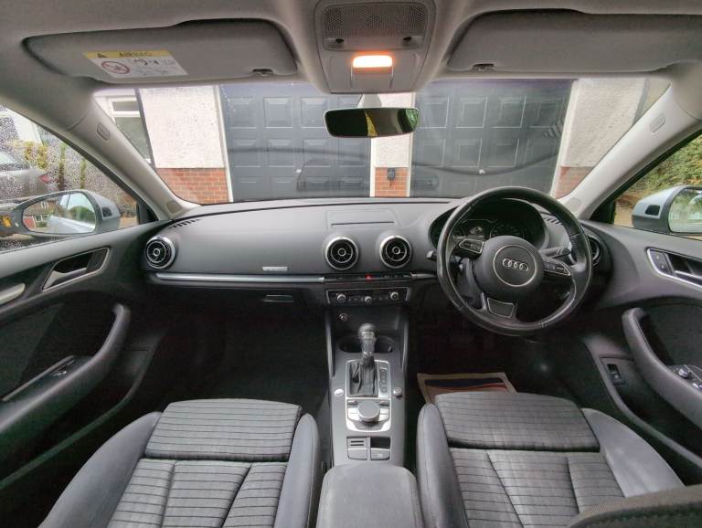 Audi A3 e-tron, Hatchback, 2015, Semi-Auto, 1395 (cc), 5 doors