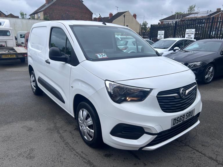 2019 Vauxhall Combo 2300 1.5 Turbo D 100ps H1 Sportive Van PANEL VAN Diesel Manual
