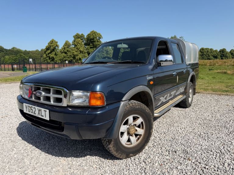 FORD Ranger XLT. Pick up, low miles, clean truck, four wheel drive, 