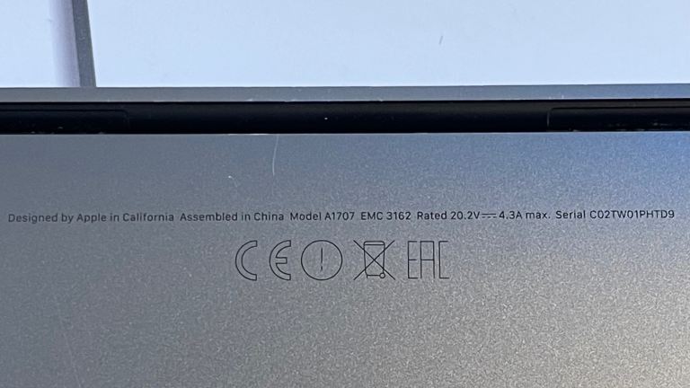 🔥MacBook Pro 15,4" Retina, 16GB mem, 1TB, boxed 2016, BRAND NEW Motherboard nad Battery 