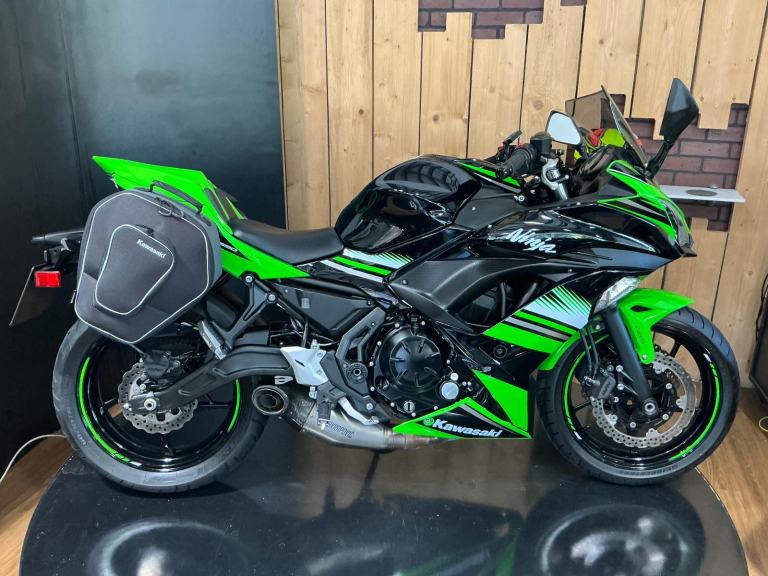 Kawasaki Ninja 650 KRT Performance 2017 with Panniers and Full Akrapovic Exhaust