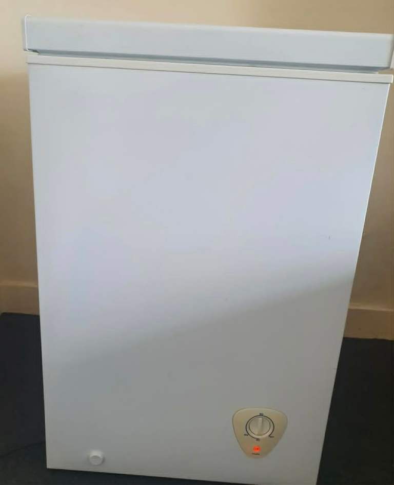 White Chest Freezer , can deliver