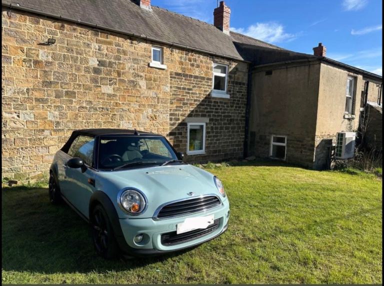 Mini, CONVERTIBLE, Convertible, 2013, Manual, 1598 (cc), 2 doors