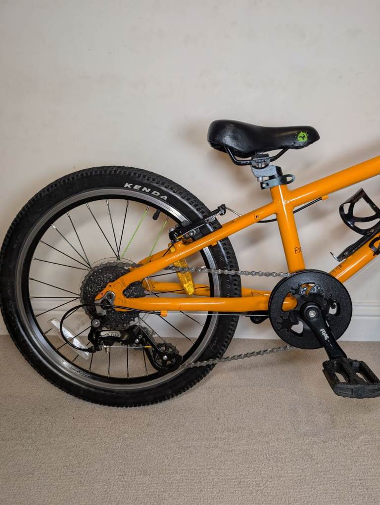 FROG BIKE 52 (FROG 53) (5+) IN GOOD CONDITION. COLLECTION NW LONDON OR BUCKS