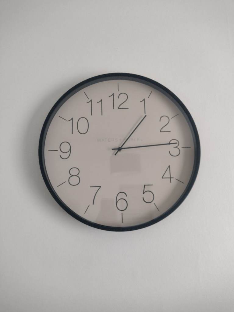 Modern Clock Black 48cm