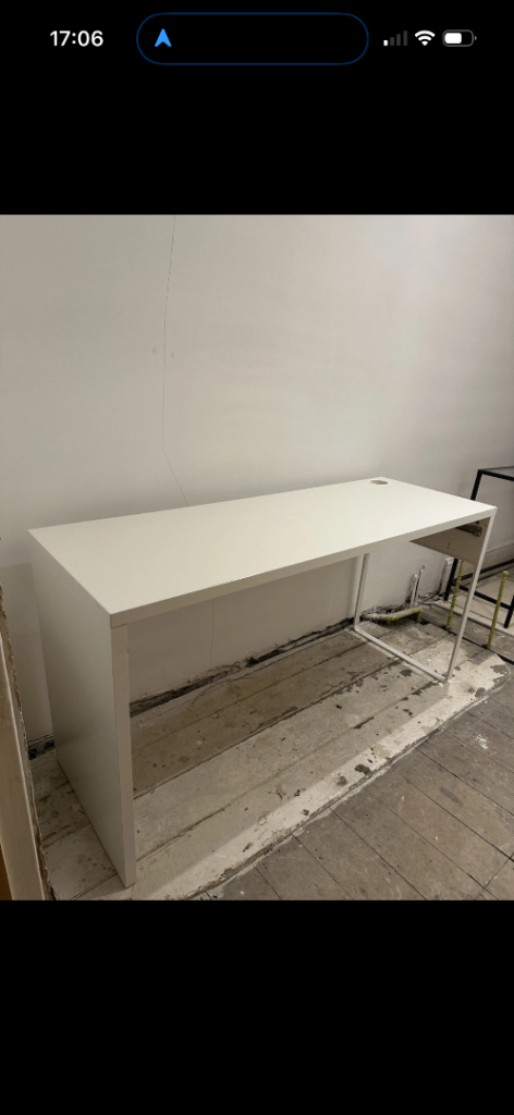 IKEA Micke Desk White - 142x50x75 Cm
