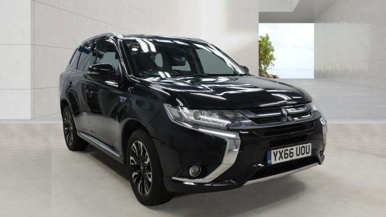  Mitsubishi Outlander 2.0h 12kWh GX3h+ CVT 4WD Euro 6 (s/s) 5dr Petrol/Electric Hybrid Automatic