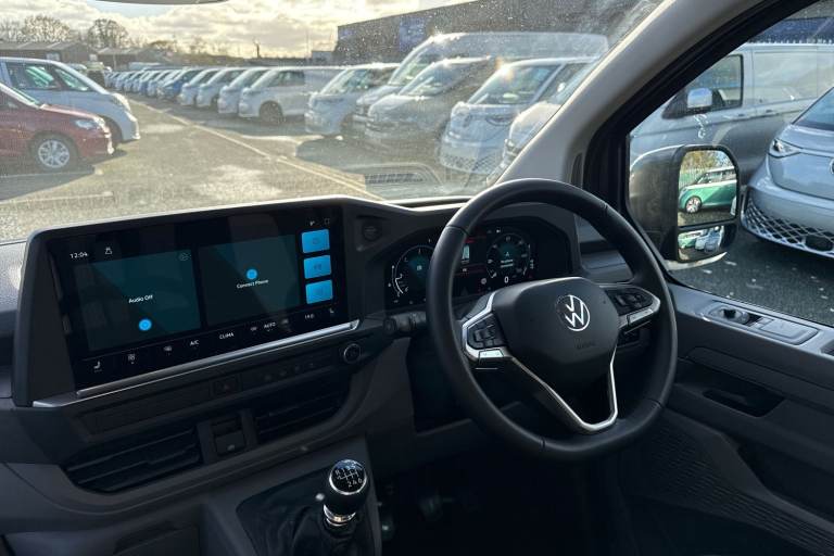 2025 Volkswagen Transporter 2.0 TDI T28 Commerce Pro FWD SWB Euro 6 (s/s) 5dr Van DIESEL Manual