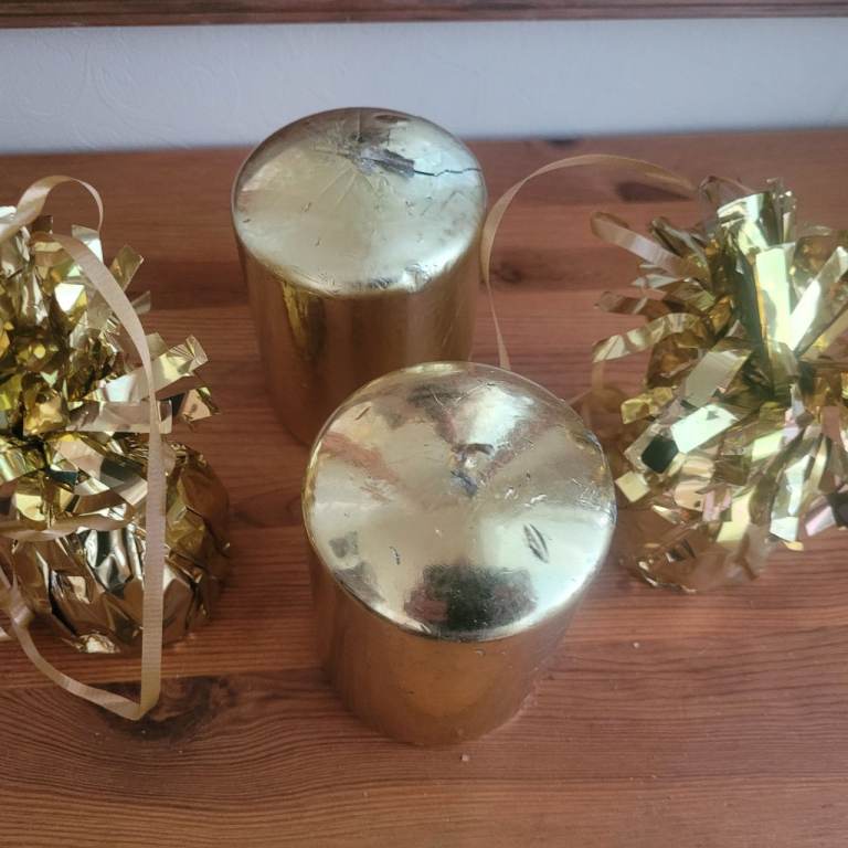 Table decorations 20 helium balloon weights+ 10 candleshts