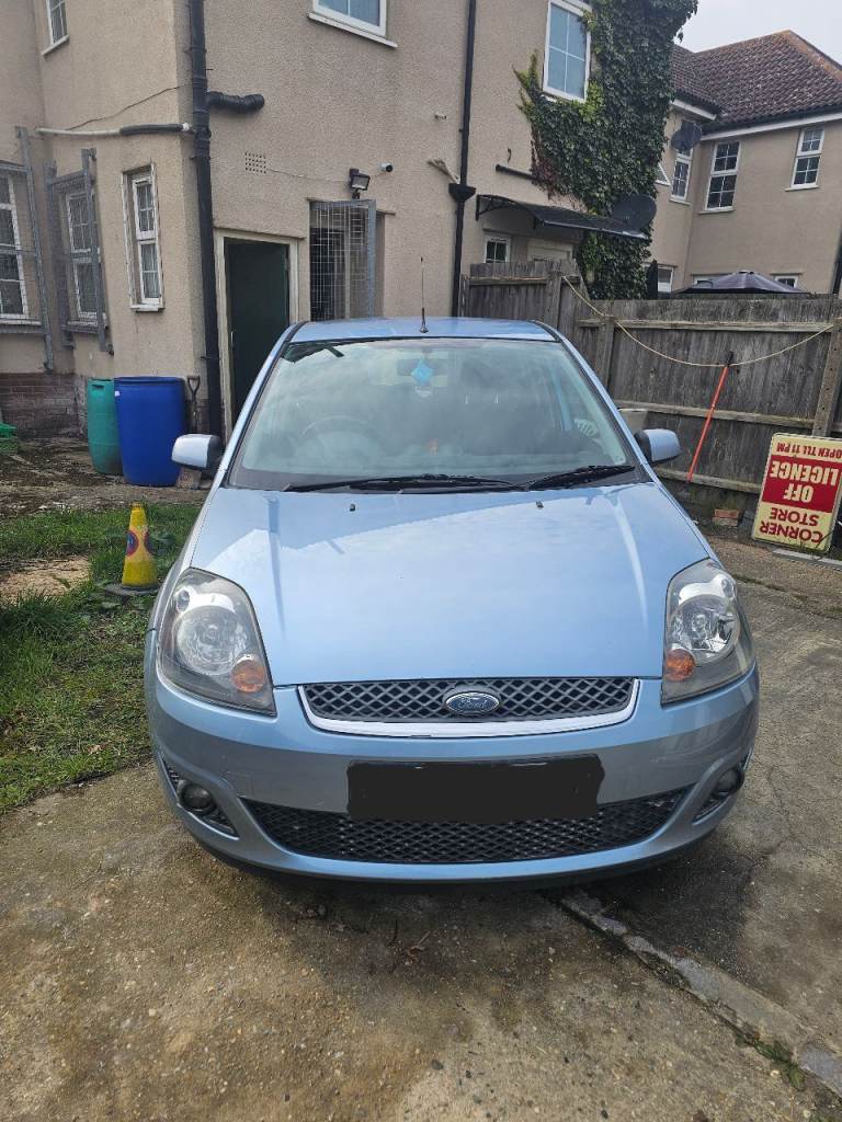 Ford fiesta zetec automatic for sale.