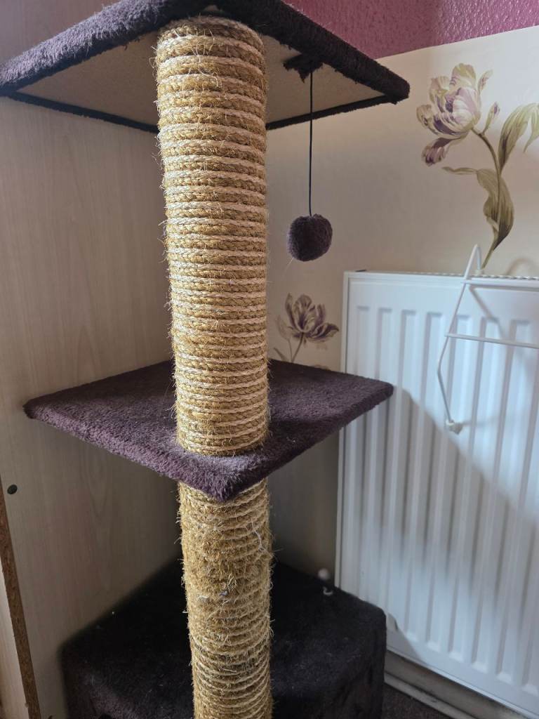 Scratching posts
