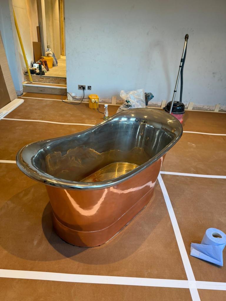Copper bathtub