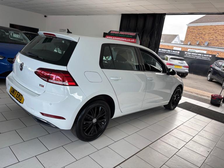 2017 Volkswagen Golf 1.6 TDI  HATCHBACK Diesel Manual