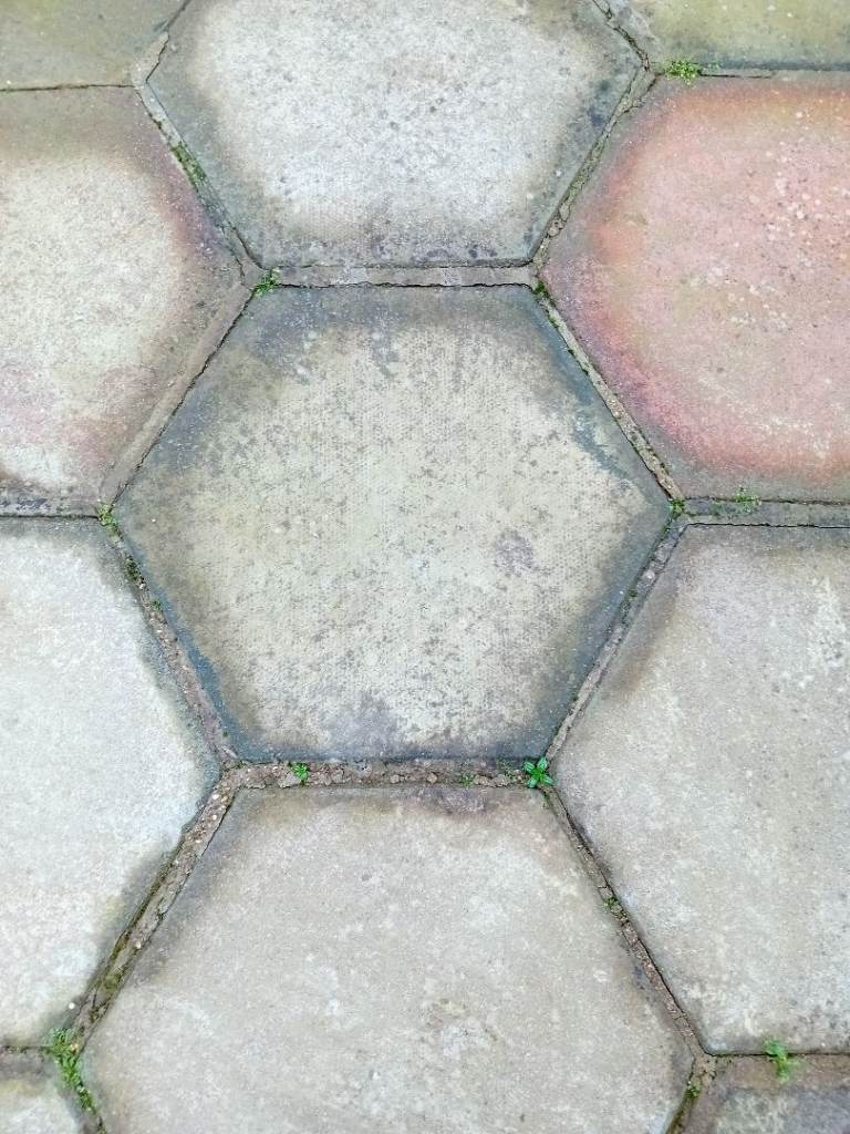 hexagonial paving slabs