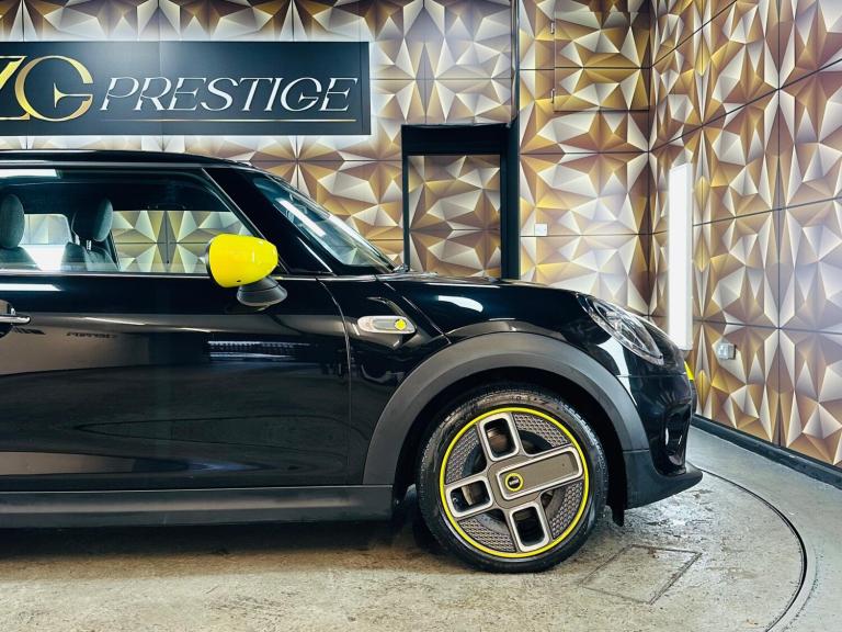 2020 MINI Electric Hatch Cooper SE 32.6kWh Level 2 Auto 3dr HATCHBACK Electric Automatic