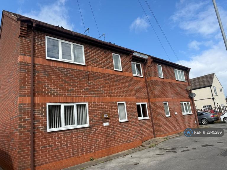 1 bedroom flat in Newbigg, Doncaster, DN9 (1 bed) (#2845299)