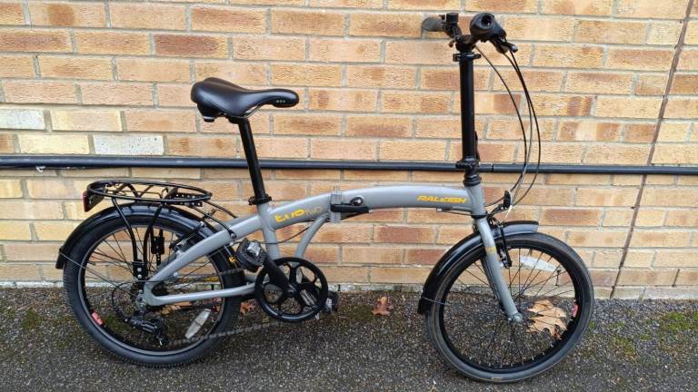 Raleigh Folding Bike in good condition with a comfort saddle, mudguards ...