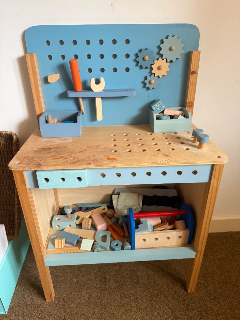 Little Dutch Tool Bench