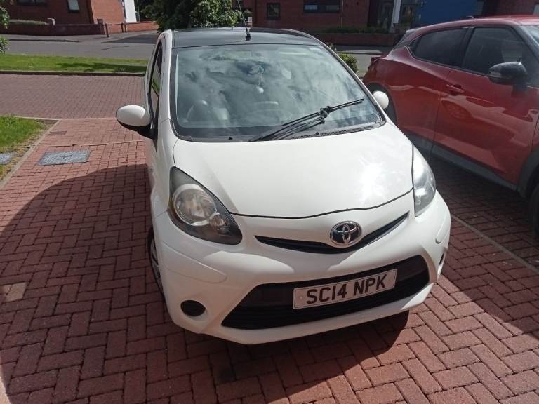 Toyota, AYGO, Hatchback, 2014, Manual, 998 (cc), 3 doors