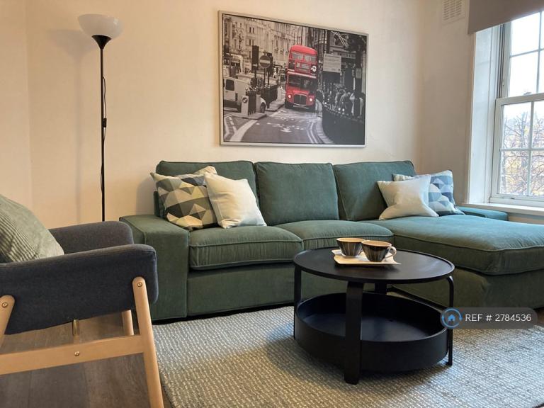 3 bedroom flat in Rushton House, London, SW8 (3 bed) (#2784536)