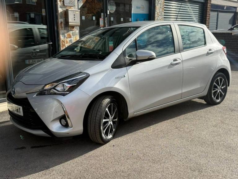 2018 Toyota Yaris 1.5 VVT-h Icon Tech Hatchback 5dr Petrol Hybrid E-CVT Euro 6 (s/s) (100 ps) Hat...