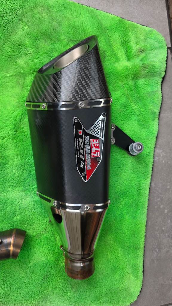 Yoshimura Exhaust Metal Magic R-11 Slip On Suzuki GSX-R1000 R11 SQ